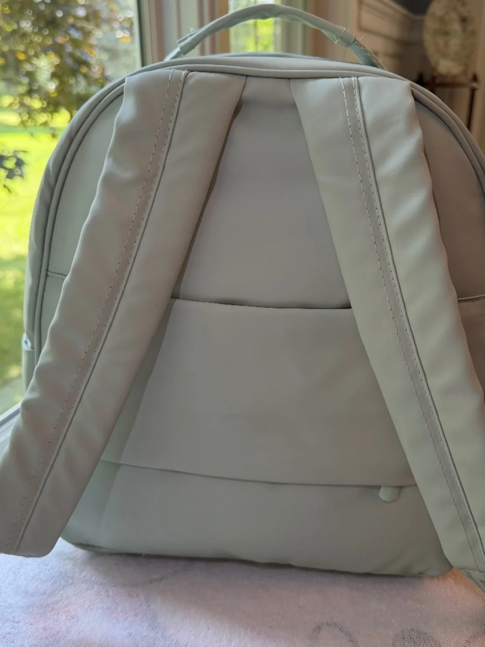NWOT Heys “ The Puffer” Backpack